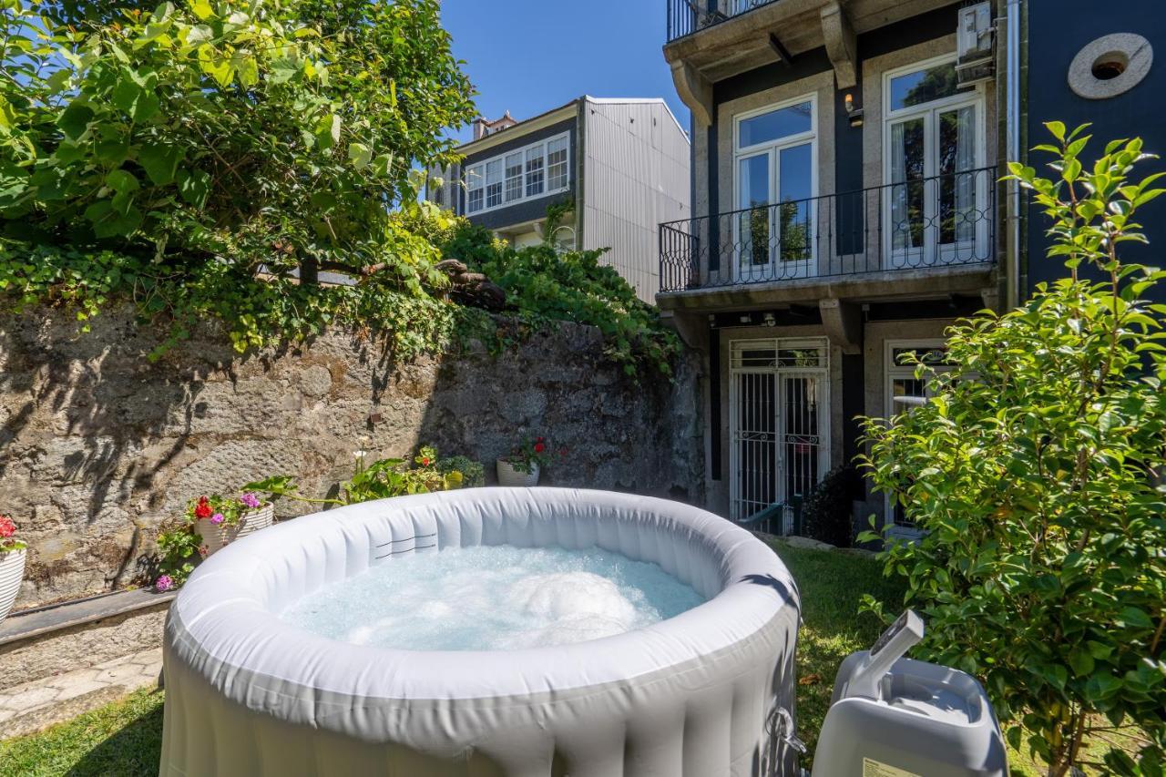 Host Wise - Homely Noble Flats - Garden & Jacuzzi بورتو المظهر الخارجي الصورة